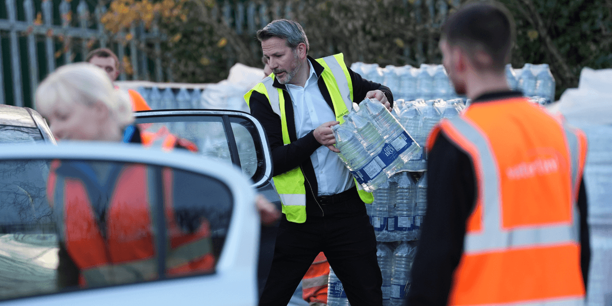 Kent town cut off from water for a WEEK while beleaguered exec goes ‘missing in action’ Kent town cut off from water for a WEEK while beleaguered exec goes ‘missing in action’