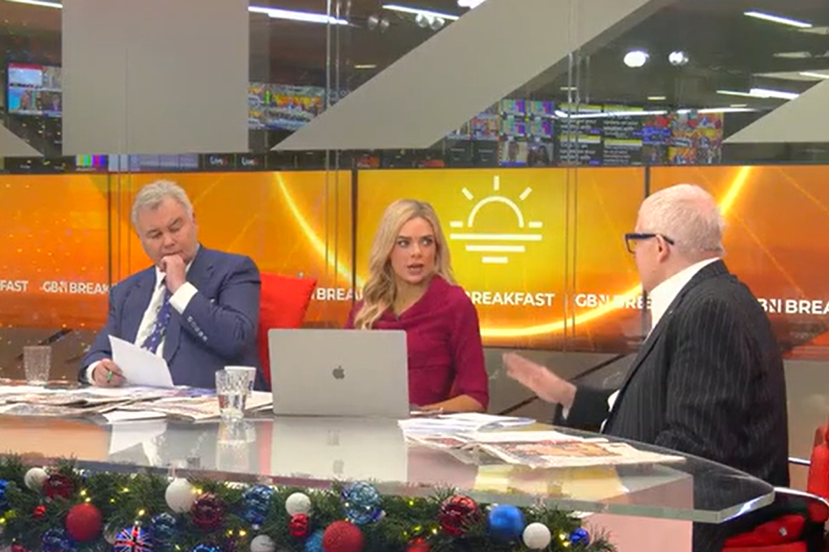 WATCH: Eamonn Holmes reveals annoyance behind crossing the road - 'It's destabilising!'