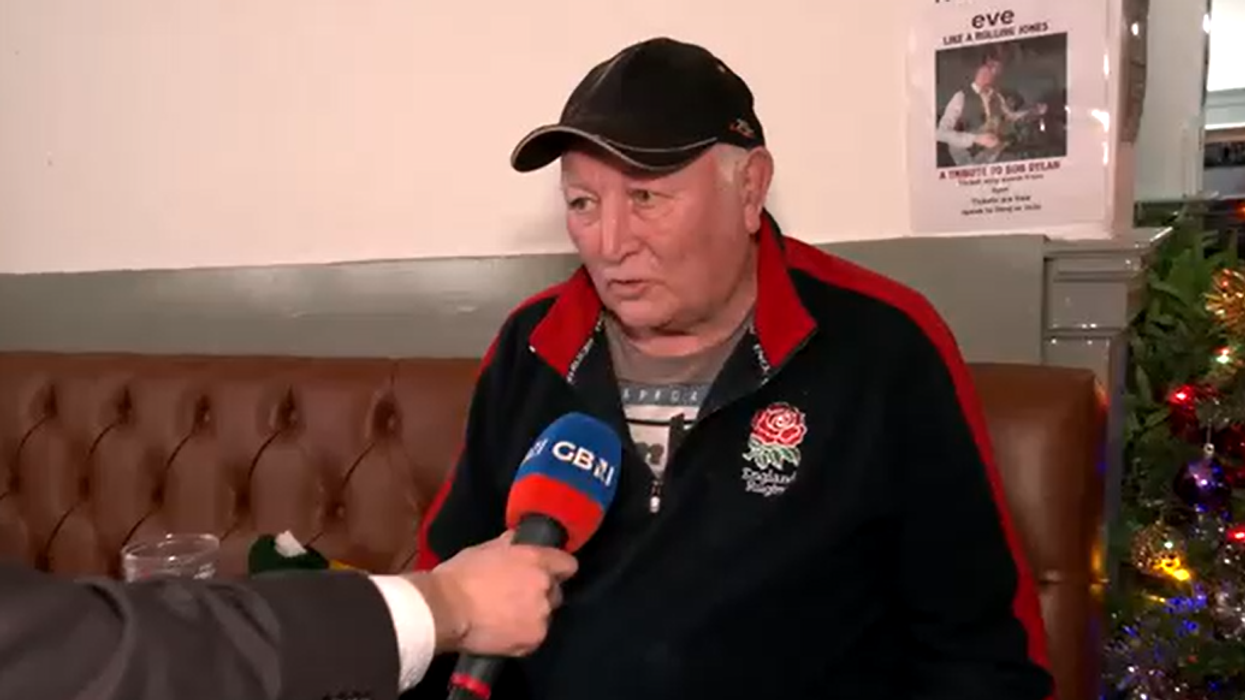 WATCH: Derbyshire pensioner slams Labour as he issues dire pub warning to Britons