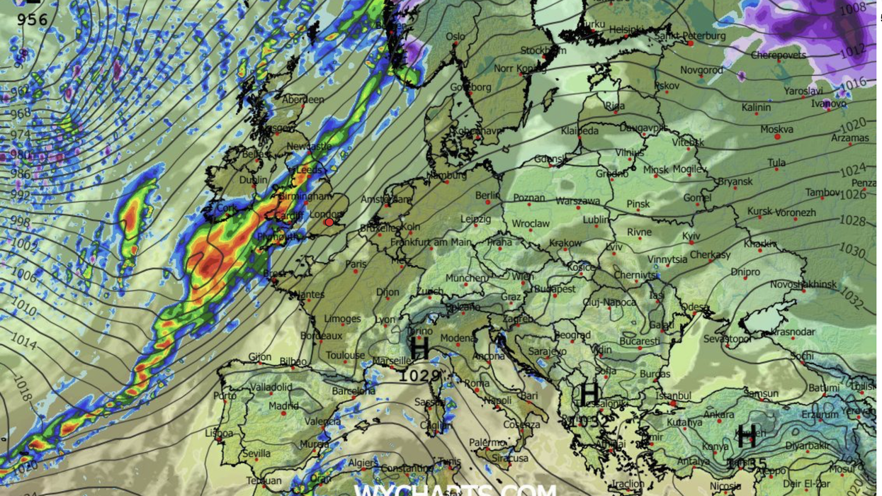UK weather: Half of Britain could see Christmas flood disaster as eight inches of rain expected to fall