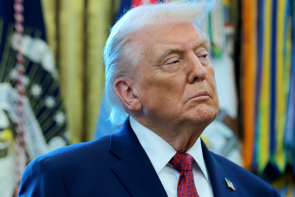 Donald Trump sues 'fake news' BBC for $10 BILLION over Panorama edit