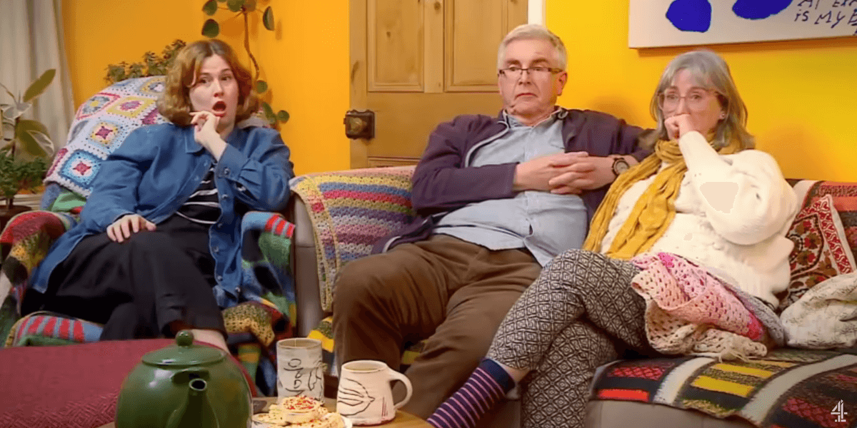 Gogglebox star Helena Worthington flooded with support from co-stars as they share pregnancy announcement: ‘Excited but feel weird!’ Gogglebox star Helena Worthington flooded with support from co-stars as they share pregnancy announcement: ‘Excited but feel weird!’