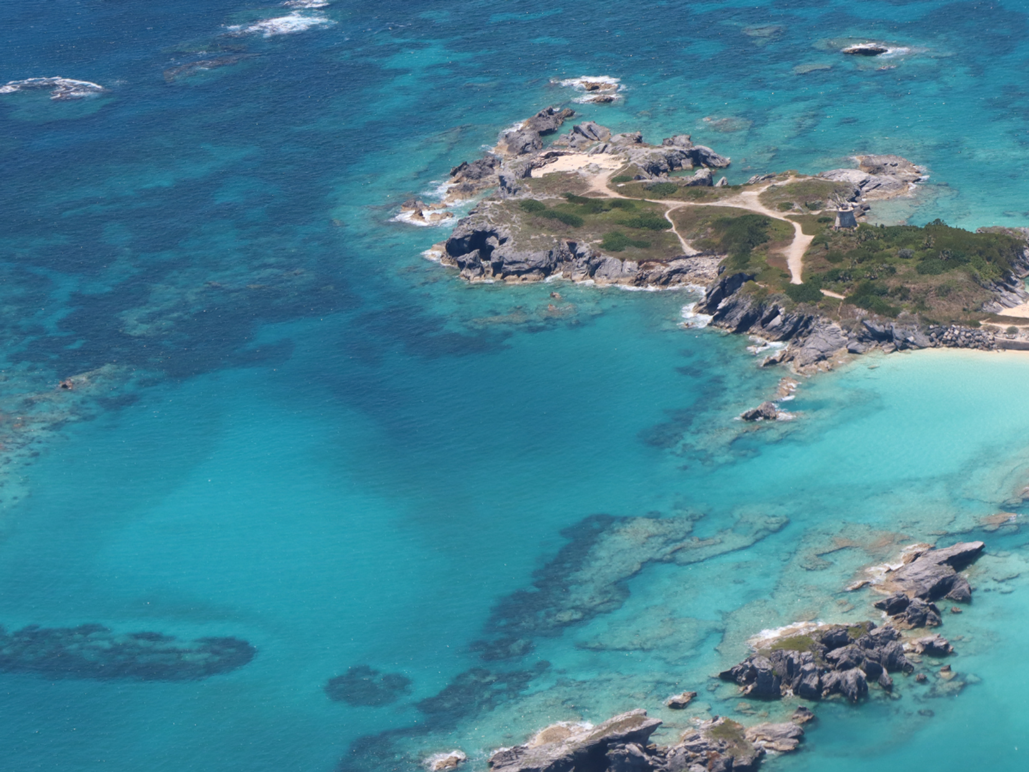 Colossal structure 'unlike anything else on Earth' found hidden underneath Bermuda Triangle