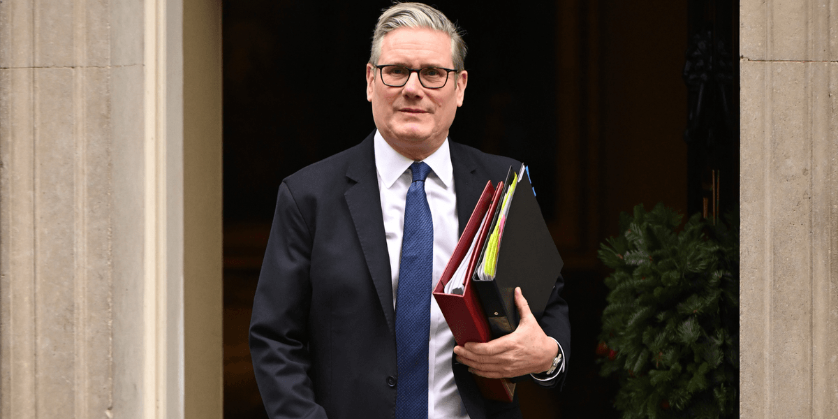 Keir Starmer eyes Australia-style social media ban for teenagers Keir Starmer eyes Australia-style social media ban for teenagers