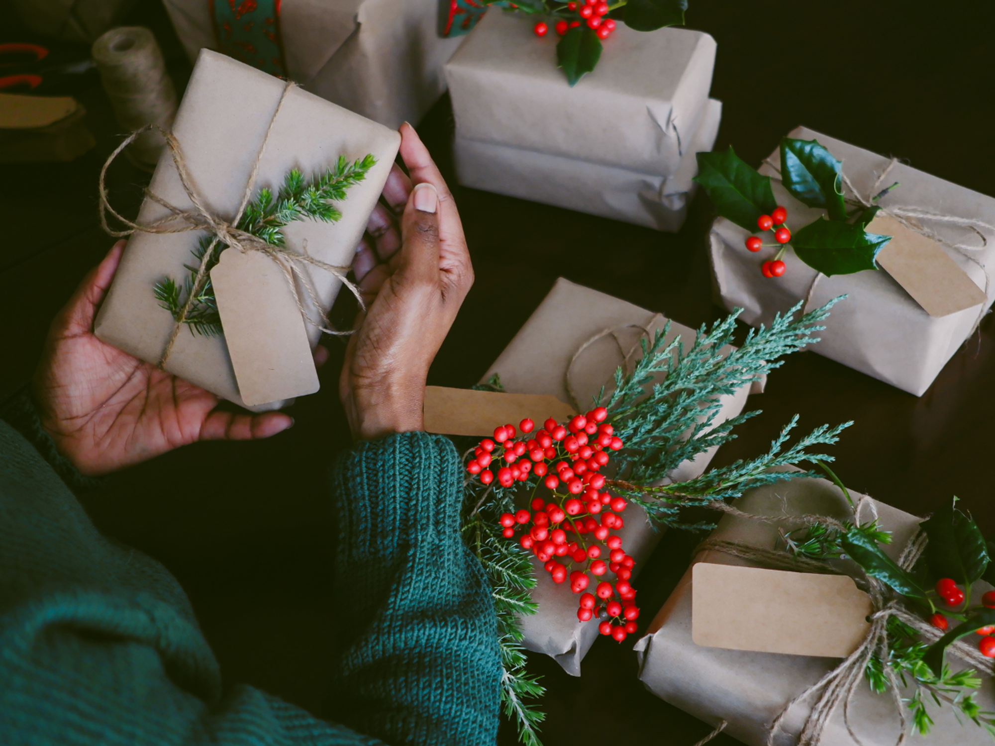 ‘Depressing!’ More than half of Britons slash Christmas present spending amid cost of living crisis