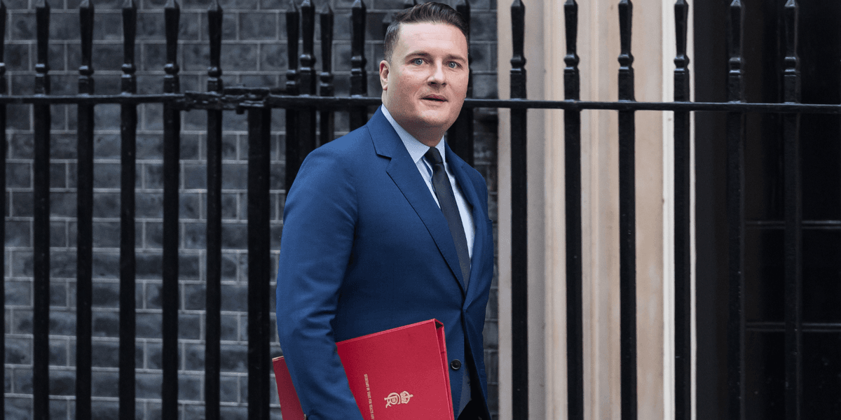 Wes Streeting suggests Britain should join EU customs union in defiance of Keir Starmer Wes Streeting suggests Britain should join EU customs union in defiance of Keir Starmer