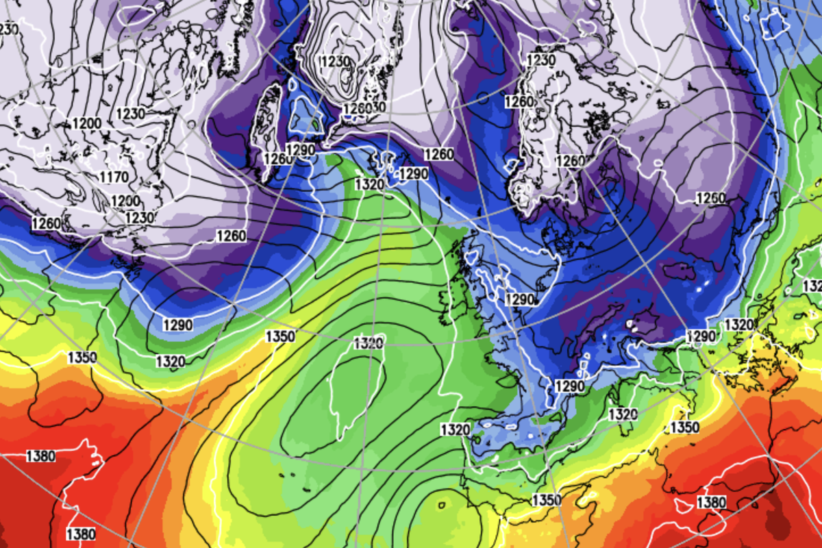 New Year snowstorm to trigger week of ‘extreme cold’ as Britain hit by -10C freeze
