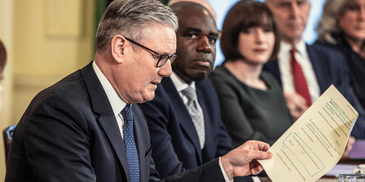 Keir Starmer ‘handed 50-50 chance of survival by his own ministers’ after 13th U-turn Keir Starmer ‘handed 50-50 chance of survival by his own ministers’ after 13th U-turn