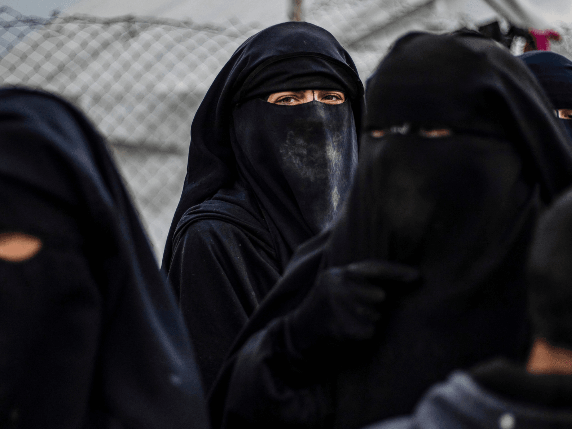 Britain 'discreetly bringing back Islamic State brides’ from Syria