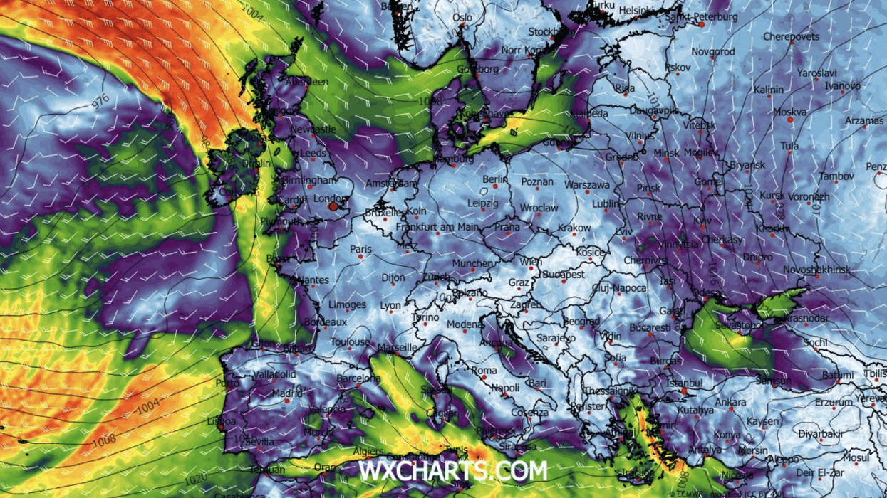 UK weather: Britain to be bashed by torrential snow and rain as powerful cyclonic systems barrel in