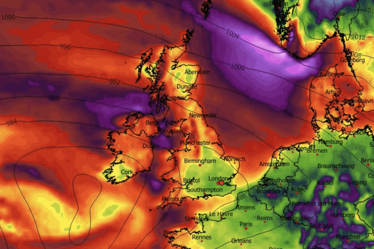 UK weather: Storm stalled off British coast threatens turbulent weekend of gale-driven downpours and snow