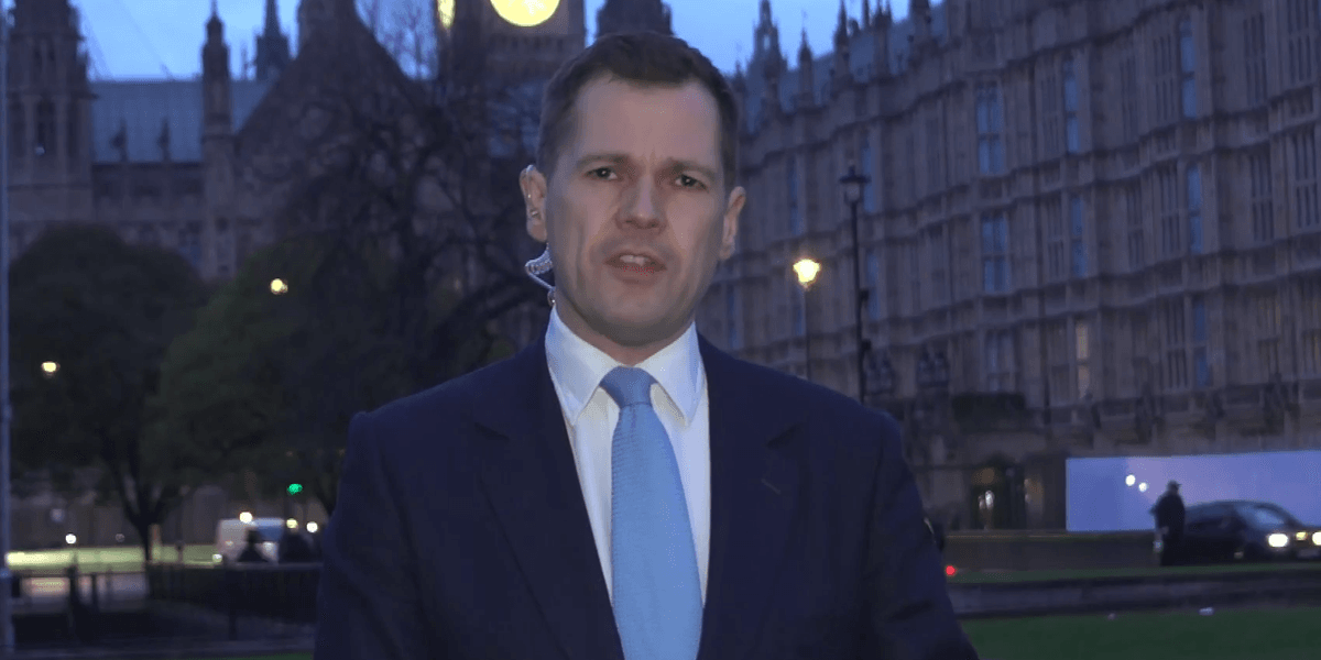 Robert Jenrick brands Keir Starmer ‘dead man walking’ as Nigel Farage prepares to set out Reform UK’s top team Robert Jenrick brands Keir Starmer ‘dead man walking’ as Nigel Farage prepares to set out Reform UK’s top team