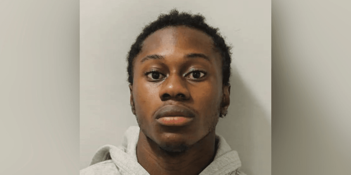 Manhunt underway for ‘extremely violent’ drill rapper mistakenly released from prison Manhunt underway for ‘extremely violent’ drill rapper mistakenly released from prison