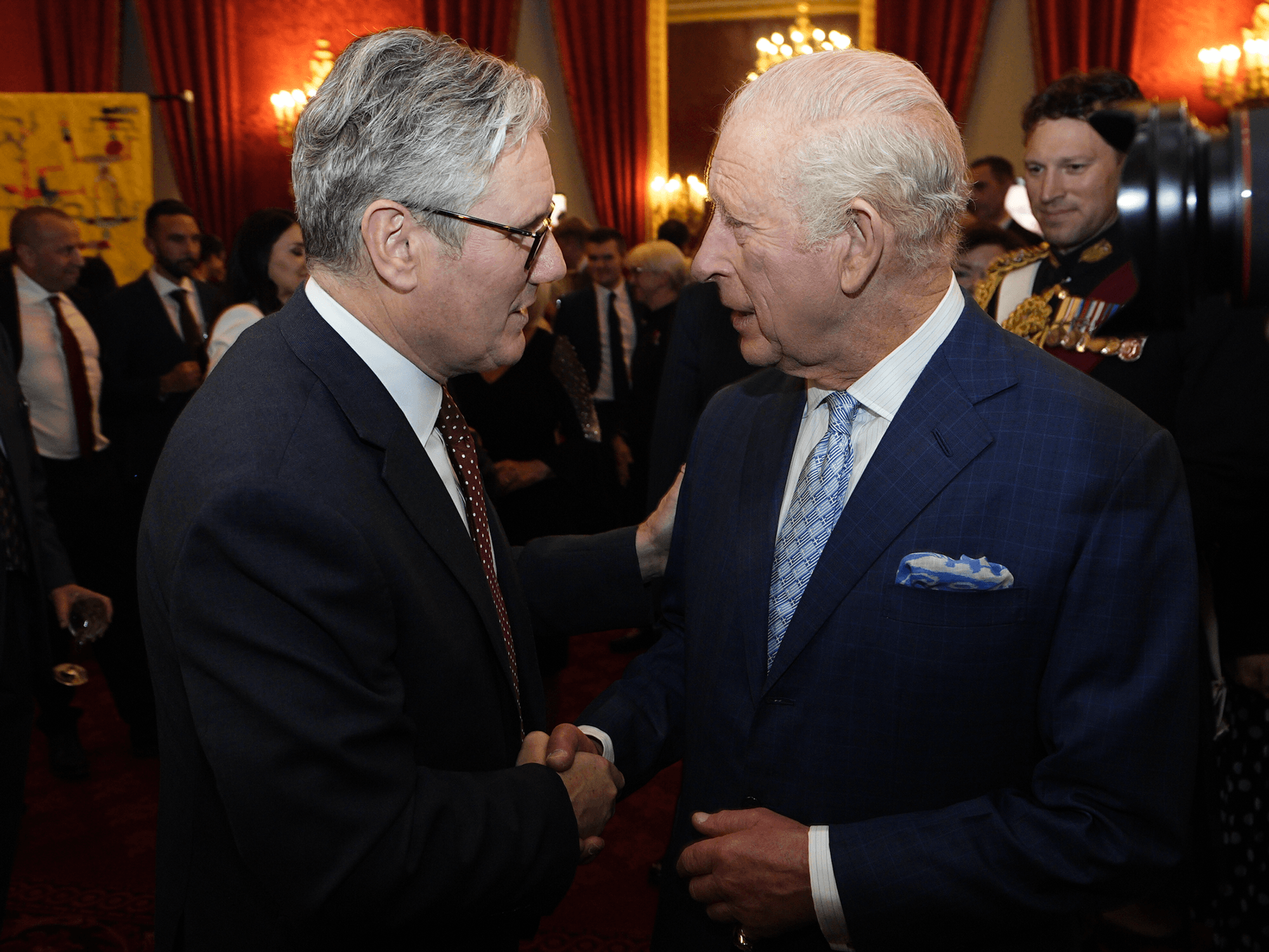 POLL: Should the Government distance itself from the monarchy? YOU DECIDE