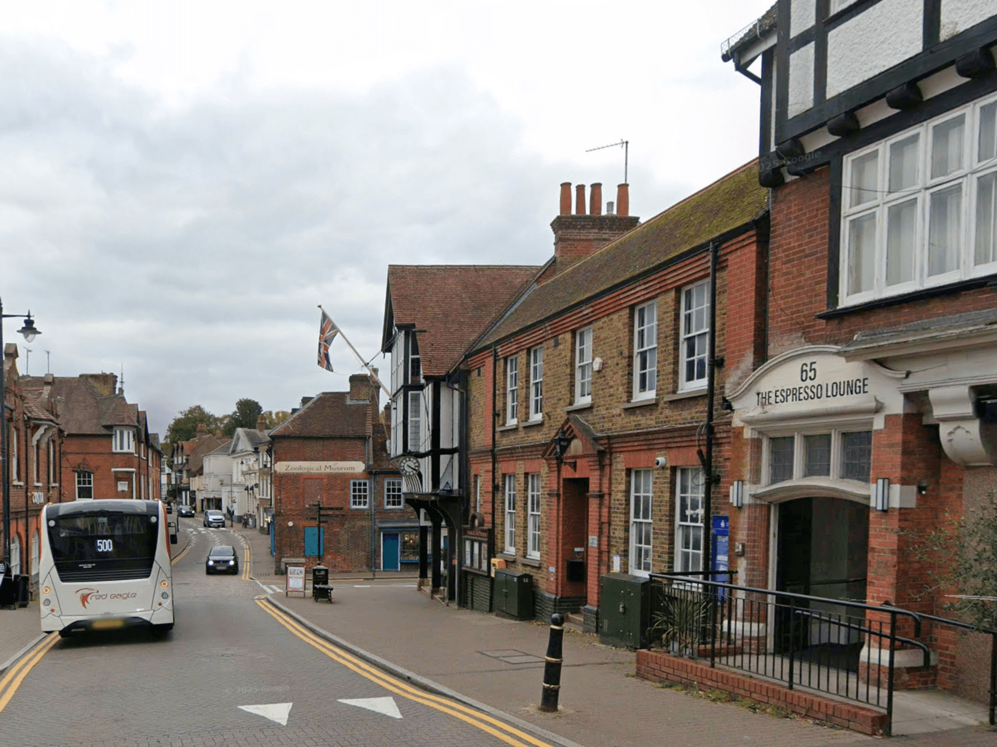 Leafy town fights back against plan to build 1,400 homes on picturesque countryside