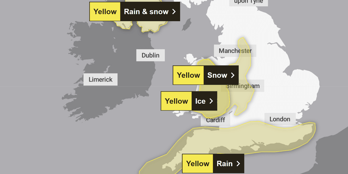 Snow alert extended for large parts of Britain as Met Office warns of disruptions Snow alert extended for large parts of Britain as Met Office warns of disruptions