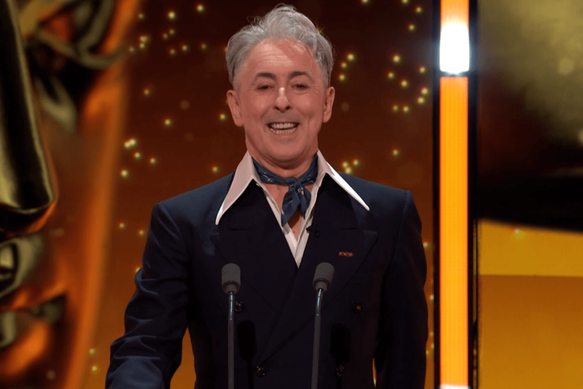 Alan Cumming thanks Bafta fans for 'patience' as he clears up confusion over 'heckling' from audience