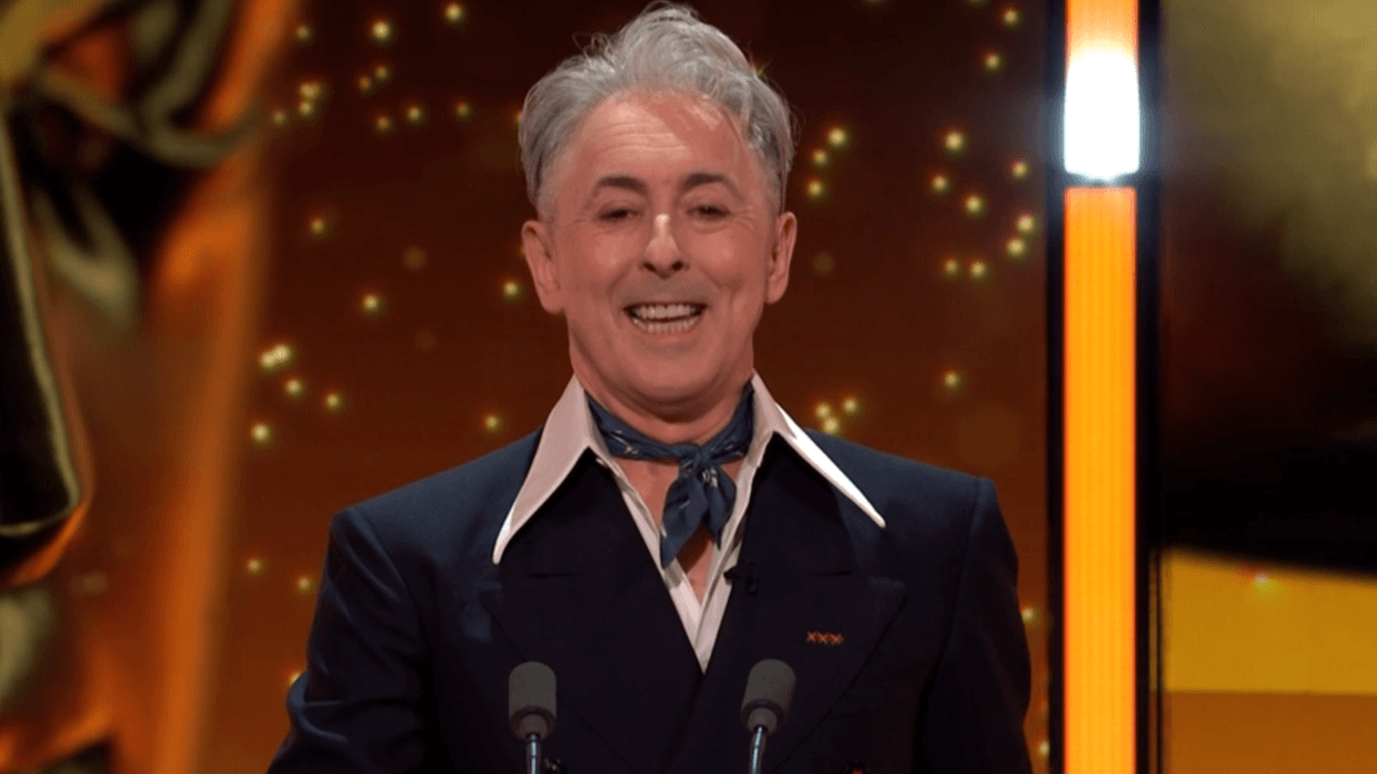Alan Cumming thanks Bafta fans for 'patience' as he clears up confusion over 'heckling' from audience