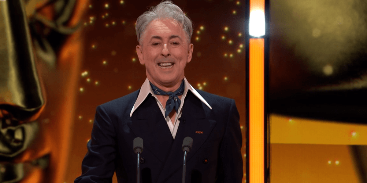 Alan Cumming thanks Bafta fans for ‘patience’ as he clears up confusion over ‘heckling’ from audience Alan Cumming thanks Bafta fans for ‘patience’ as he clears up confusion over ‘heckling’ from audience