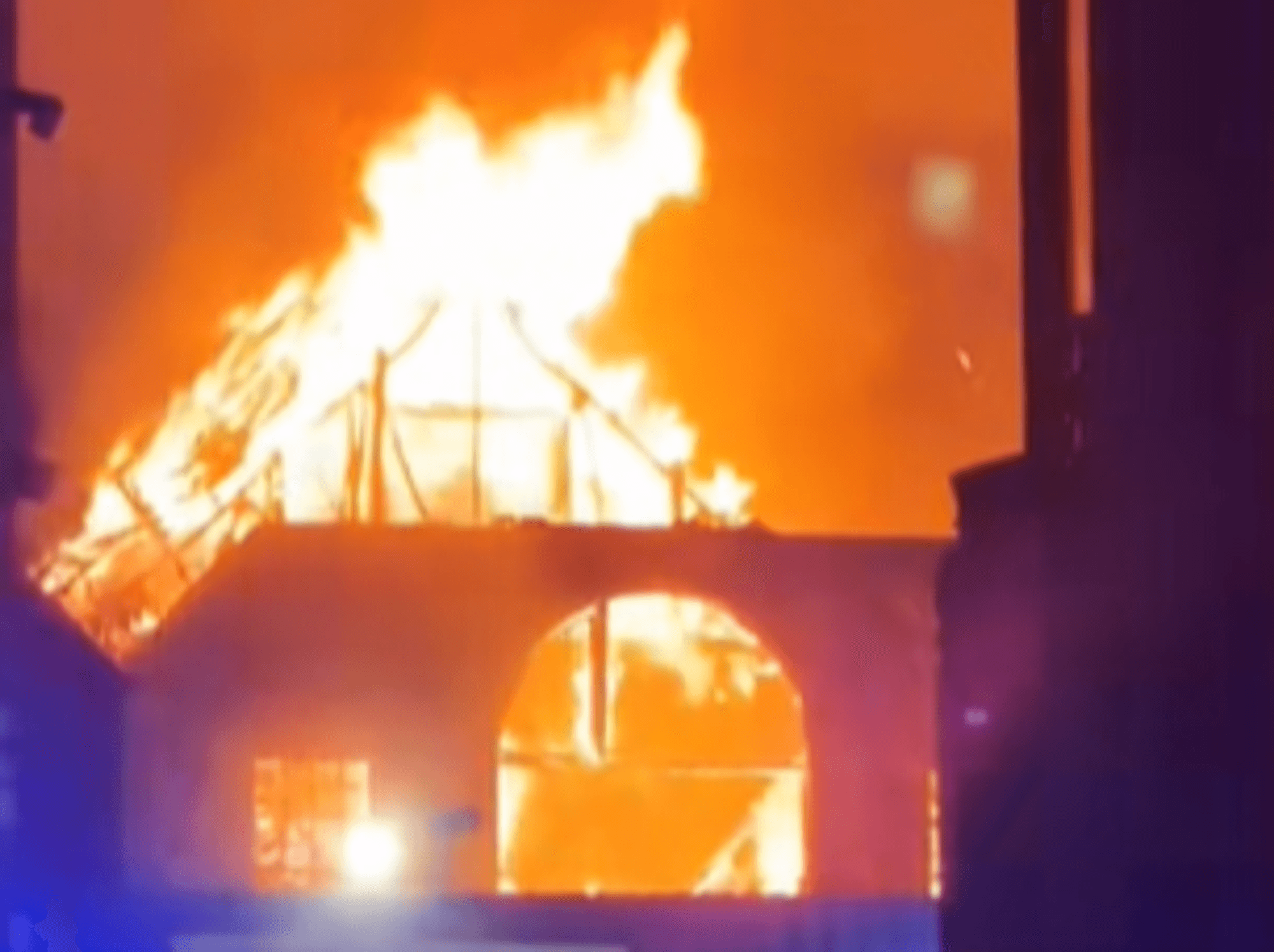 Huge blaze engulfs London church as 70 firefighters rush to tackle raging inferno