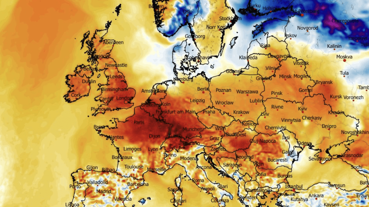 Temperatures rocket ‘day by day’ as Britain readies itself for a steam-bath end to winter