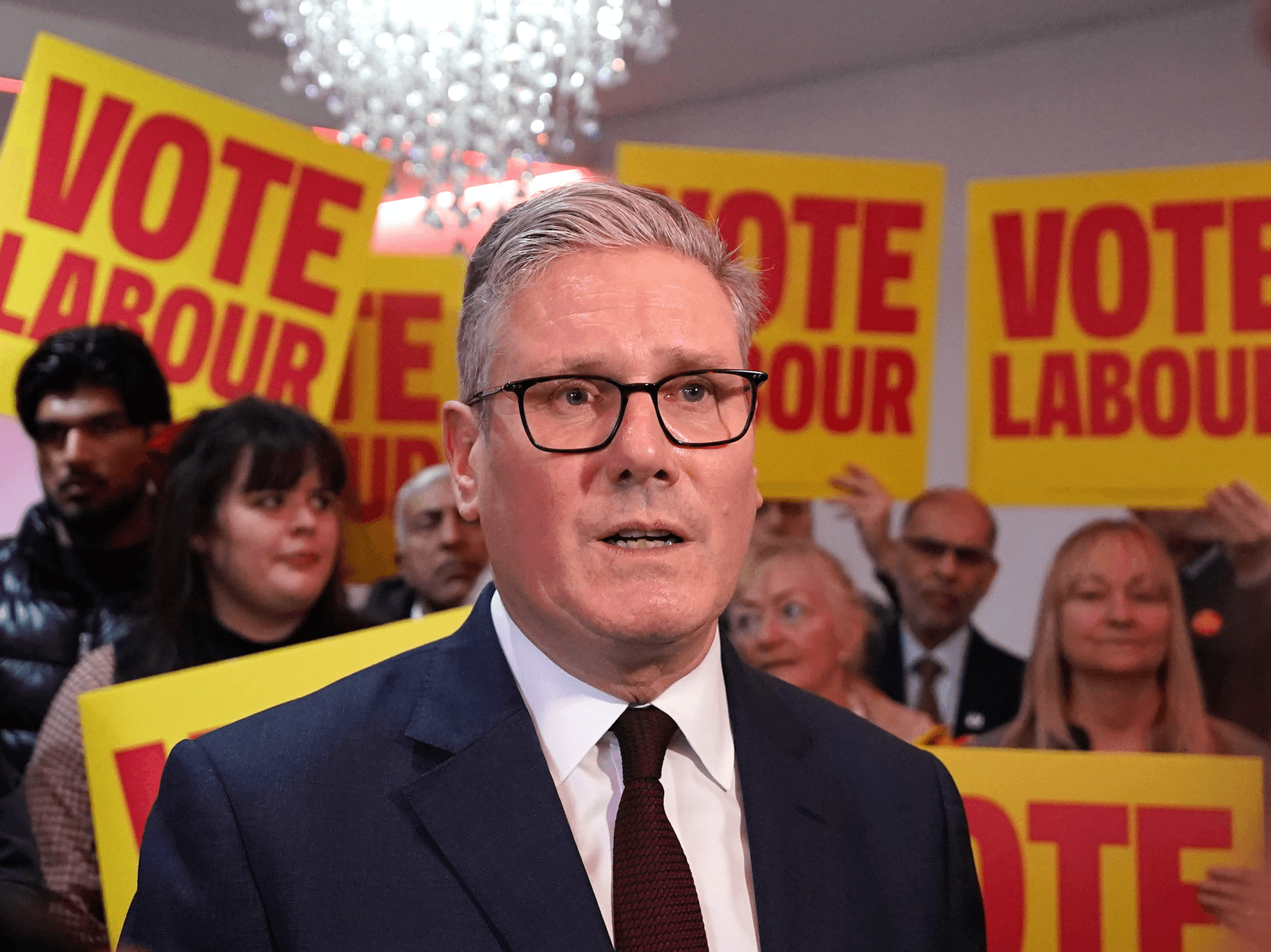 POLL: Which party poses a bigger threat to this Government? YOU DECIDE