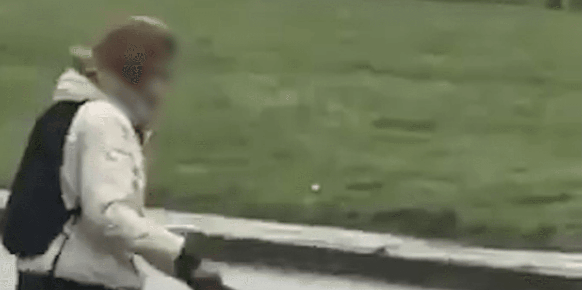 Public told to ‘stay indoors’ after knifeman prowls Edinburgh with two injured near high school Public told to ‘stay indoors’ after knifeman prowls Edinburgh with two injured near high school