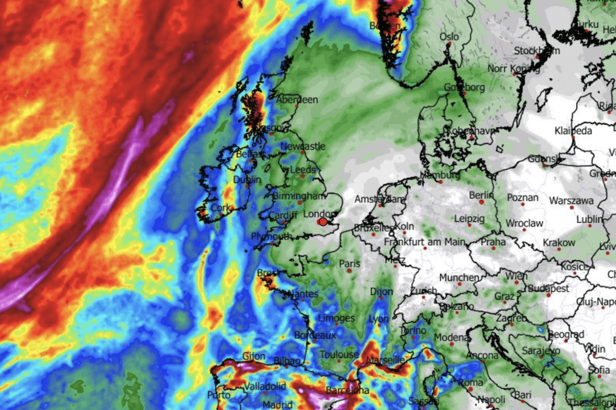 UK weather: Britain could be facing tropical spring as temperatures soar after months of rain