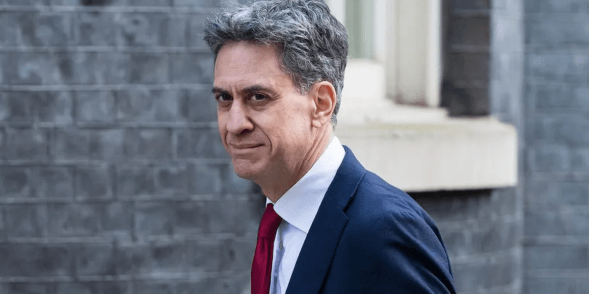 Ed Miliband 'spearheaded' Labour rebellion to US action in ...