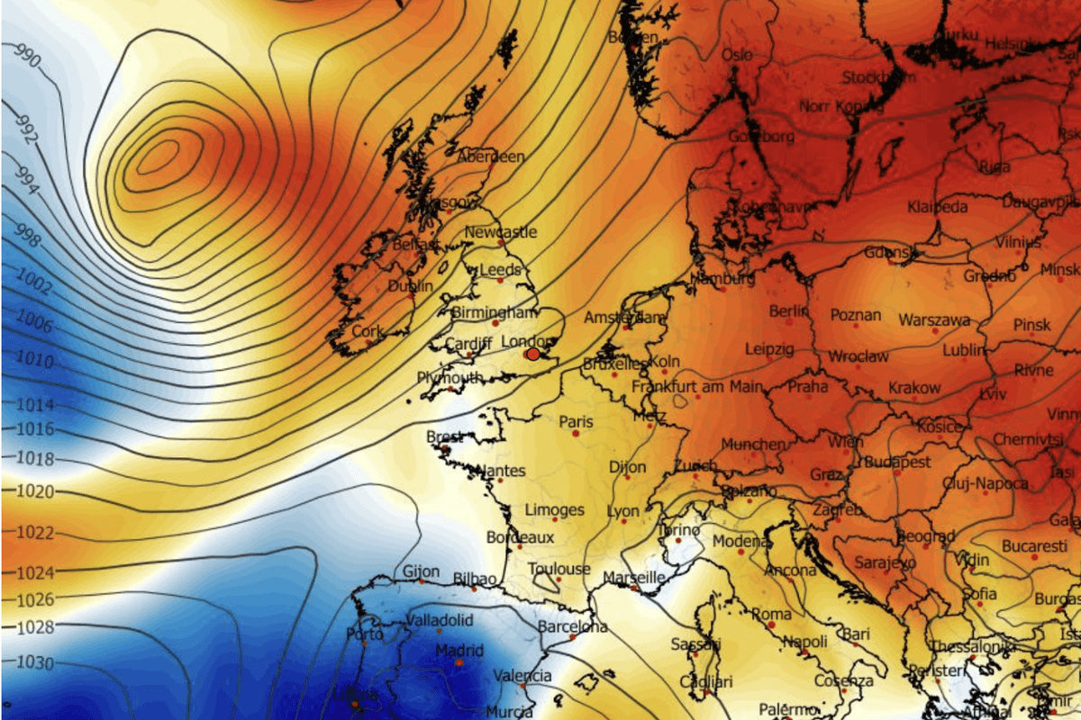 UK weather: Foggy gloom will slam brakes on spring sunshine before temperatures rocket in tropical winds