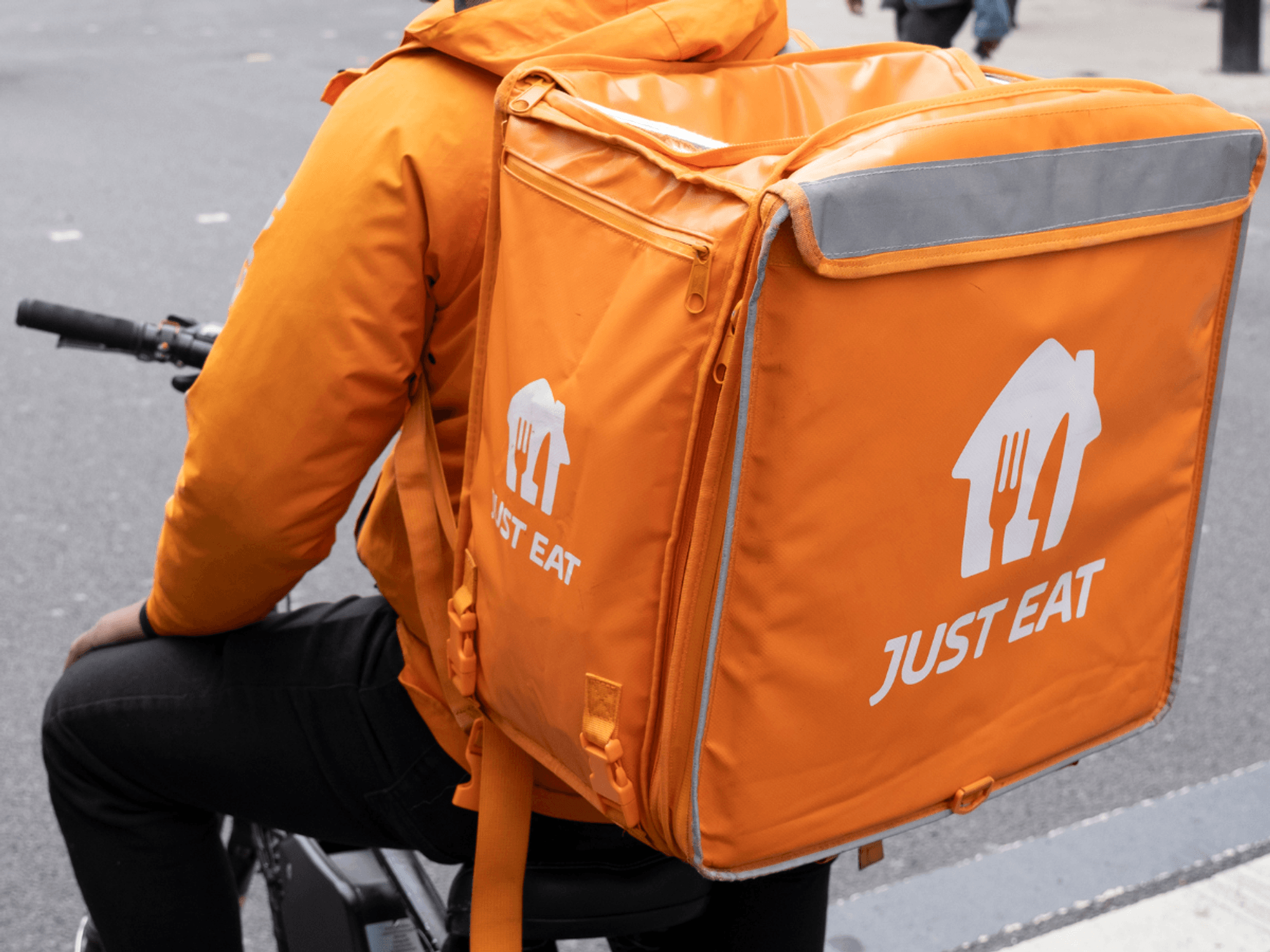 Fury erupts as delivery drivers 'caught staring into couple's home' after much-loved tearoom repl...