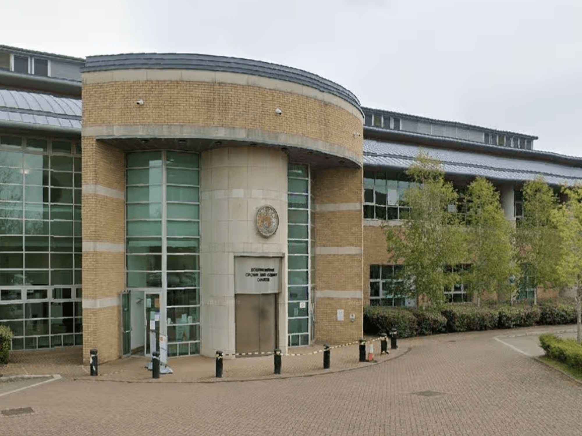 Arrest warrant issued for asylum seeker who fled court following lunch break