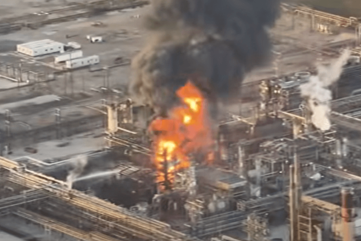 Huge explosion at oil refinery rocks US state as residents told to take shelter