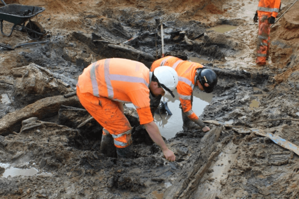 Ancient discovery gives archaeologists rare glimpse into Bronze Age Britain