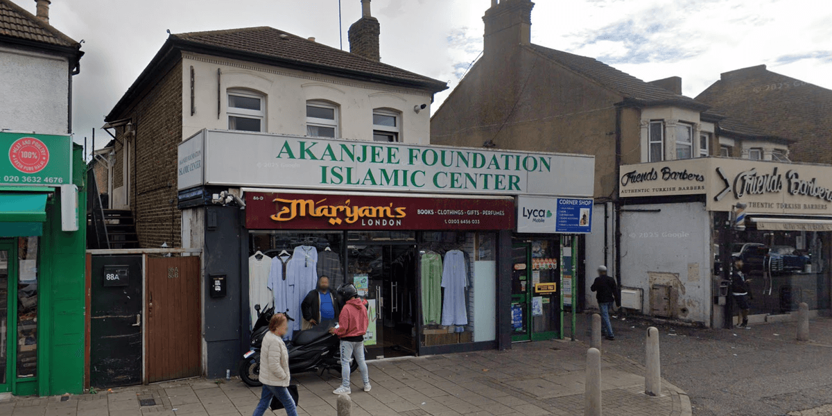 London mosque which hosted cleric accused of ‘celebrating’ October 7 attacks given permission to convert luxury home into ‘wellbeing’ centre London mosque which hosted cleric accused of ‘celebrating’ October 7 attacks given permission to convert luxury home into ‘wellbeing’ centre