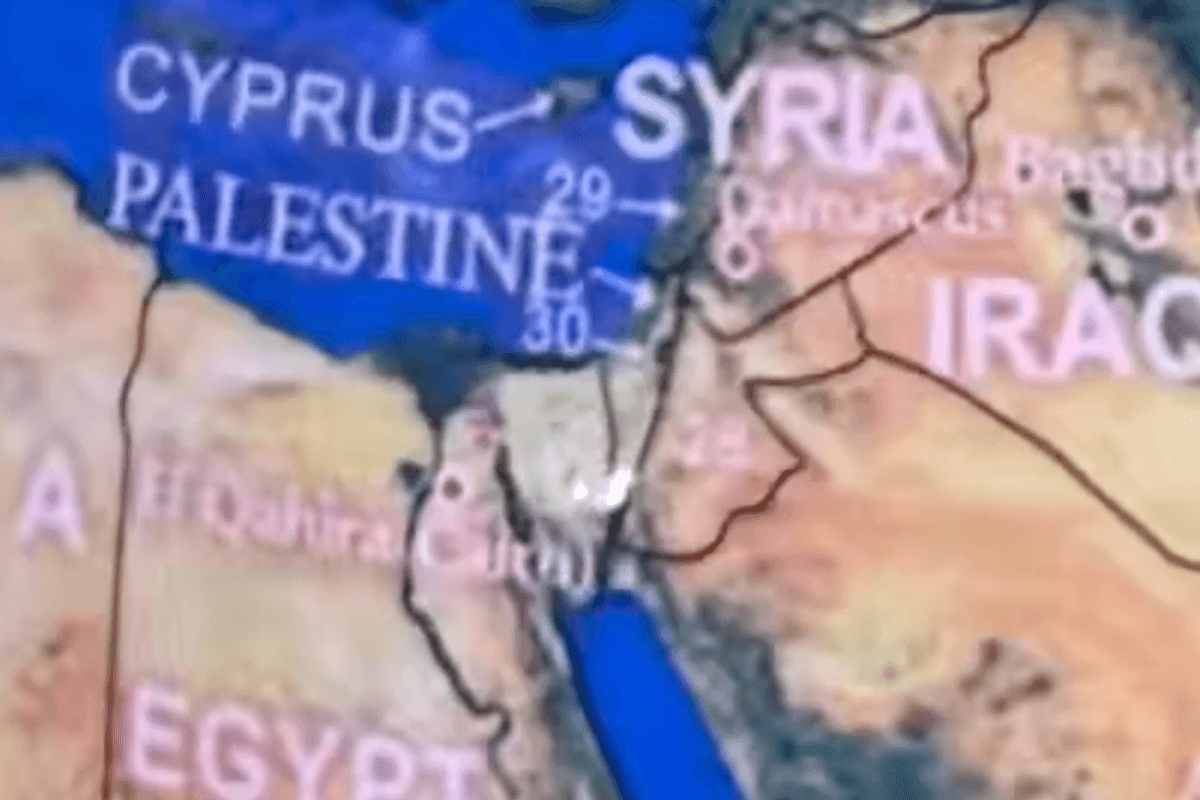 Selfridges force to remove 'antisemitic' globe which 'silenced Israel'