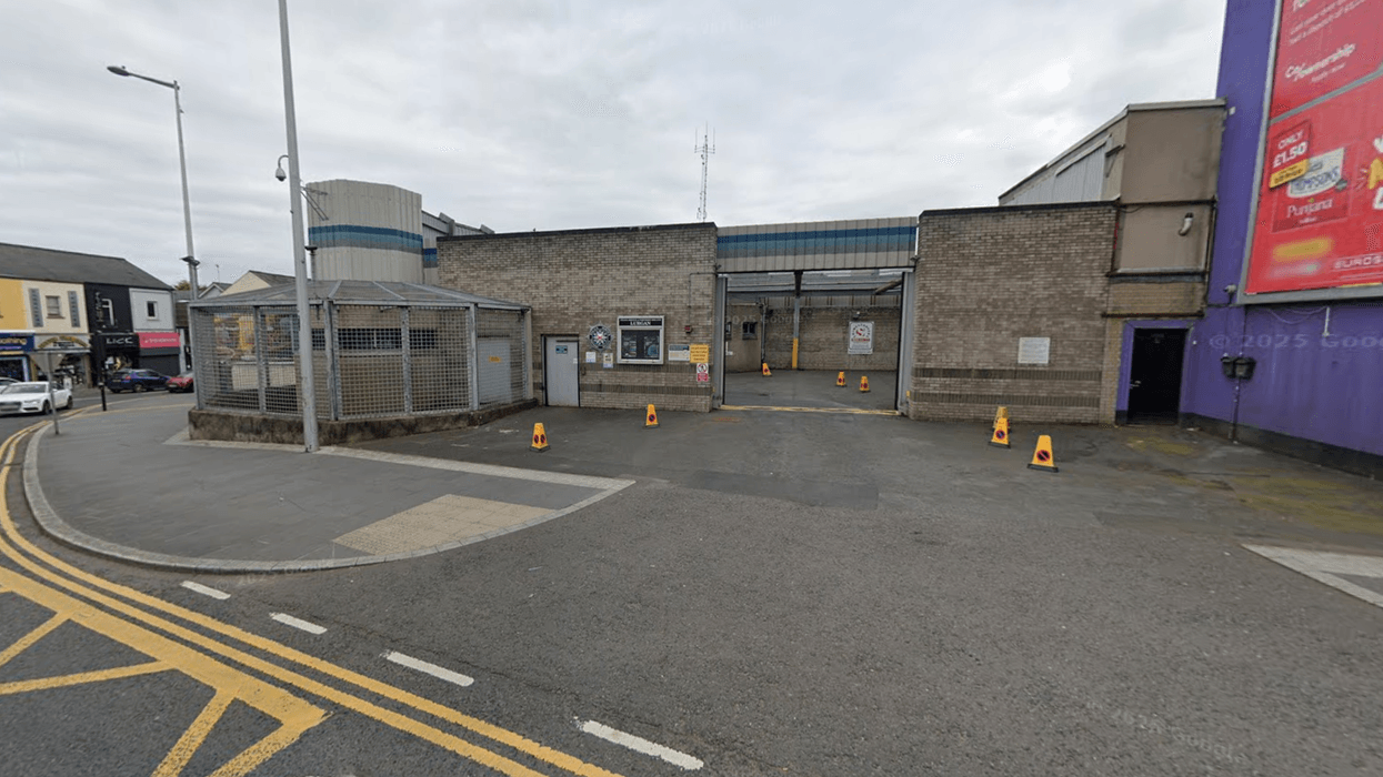 'Serious security alert' triggered after takeaway driver threatened at gunpoint and forced to deliver mysterious package to police station