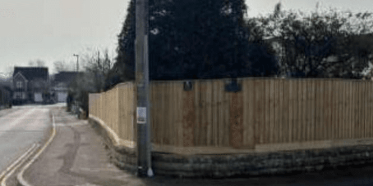 Planning row erupts over six-foot fence built without permission as homeowner cries ‘jealousy’ Planning row erupts over six-foot fence built without permission as homeowner cries ‘jealousy’