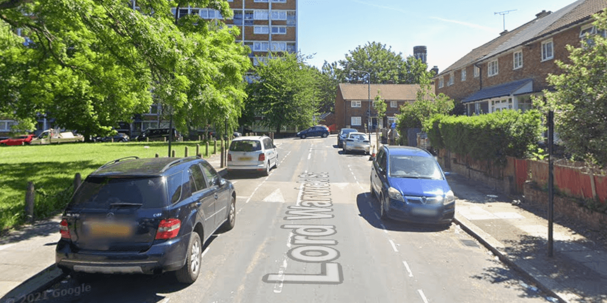 Woolwich shooting: Boy, 14, shot dead in broad daylight London attack Woolwich shooting: Boy, 14, shot dead in broad daylight London attack