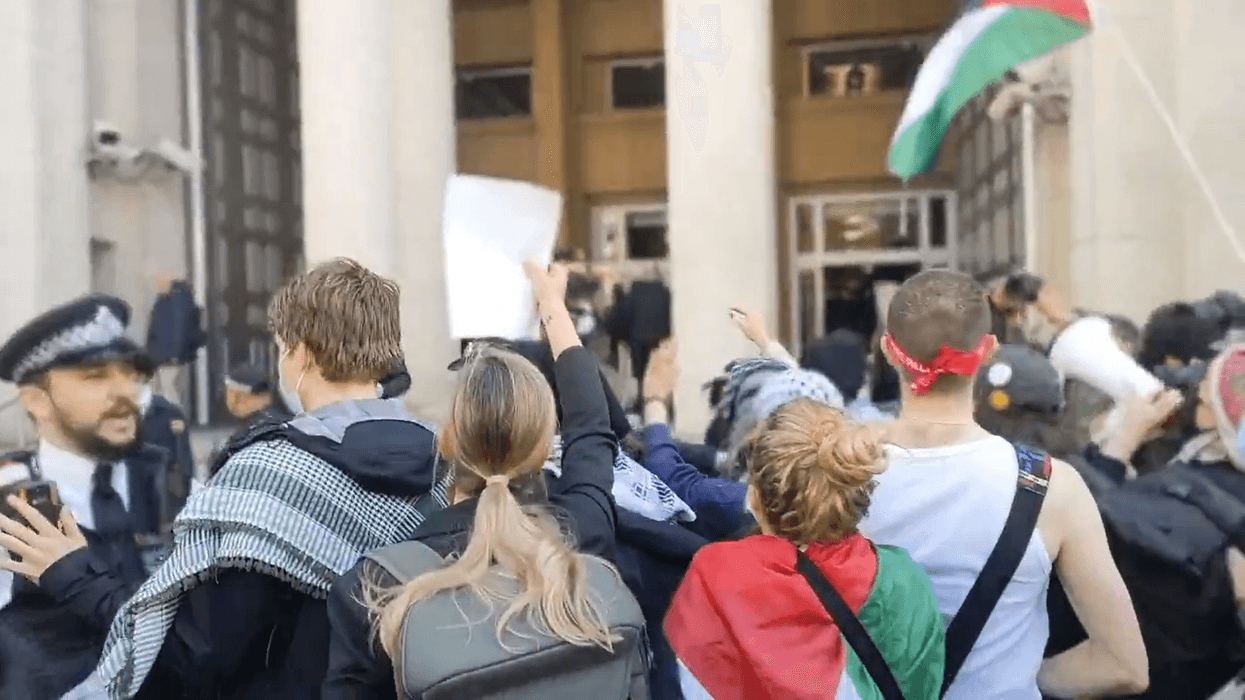 WATCH NOW: Protesters storm Ministry of Defence and swarm Royal Navy officers as police overwhelmed