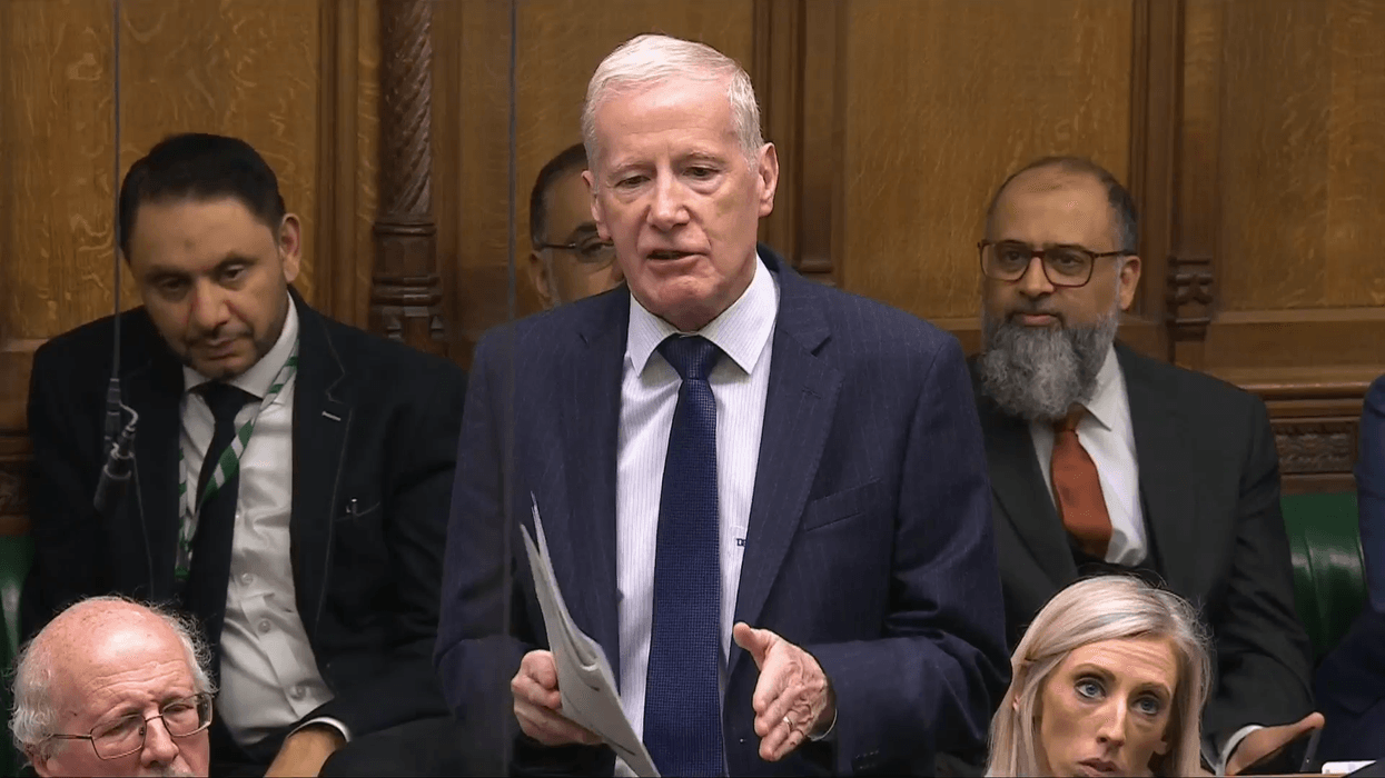 WATCH: Gregory Campbell demands 'action' from Keir Starmer as he warns of imminent fuel protests