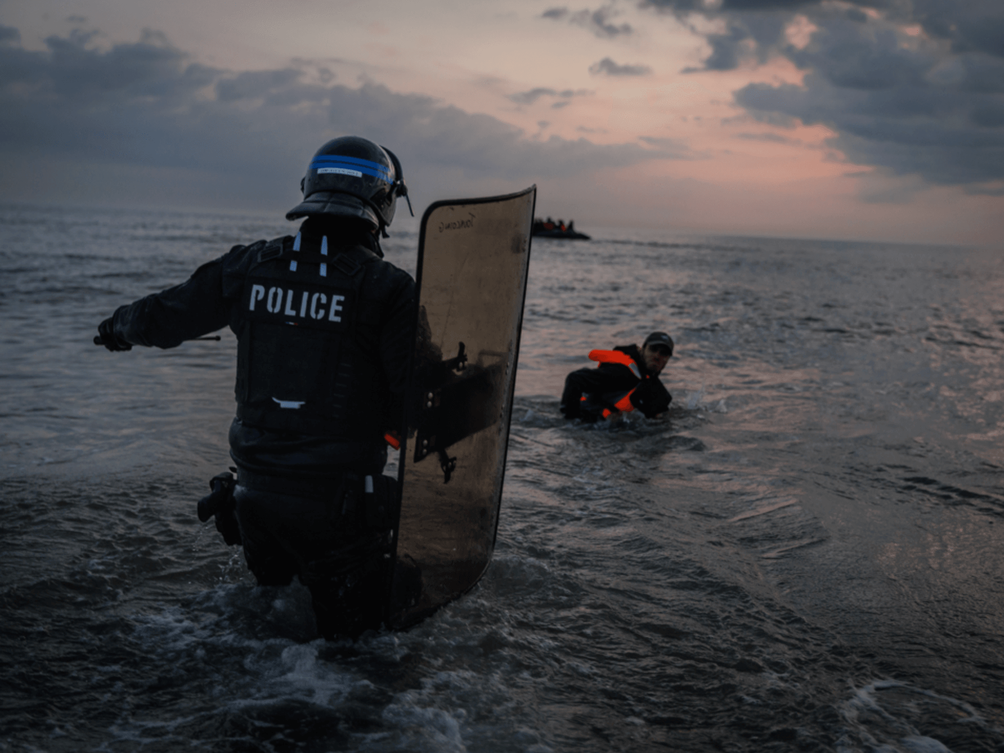 Undercover cops are smashing gangs. Why is the media ignoring the shattered crockery? - Nigel Nelson