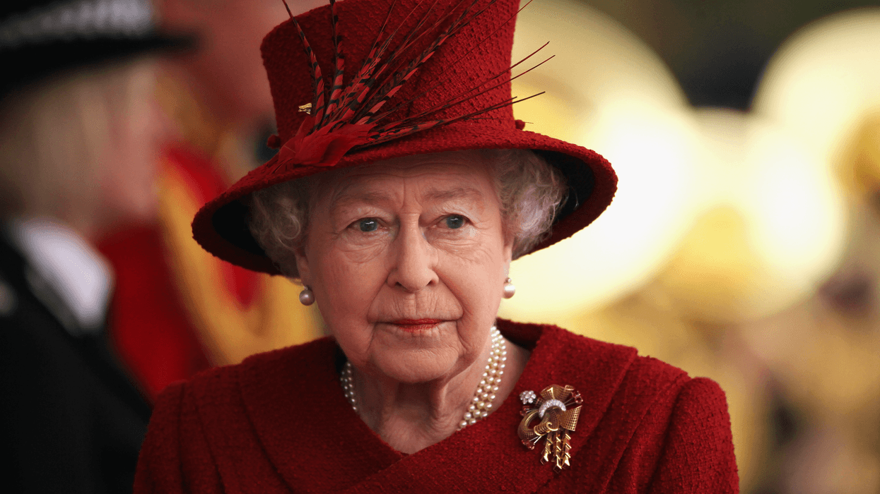 Queen Elizabeth II was the final bulwark against the forces now destroying Britain - Lee Cohen
