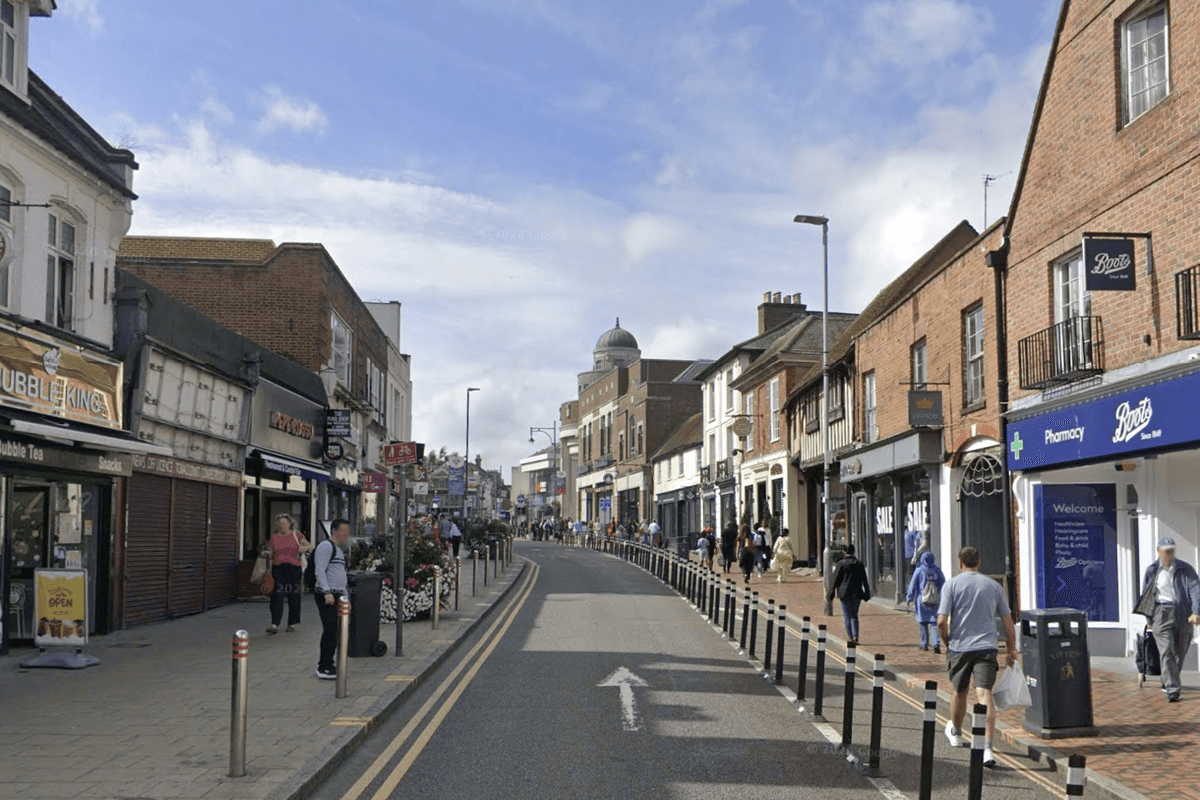 Jewish-owned shop set alight in arson attack in Watford - police launch hunt for 'group of young males'
