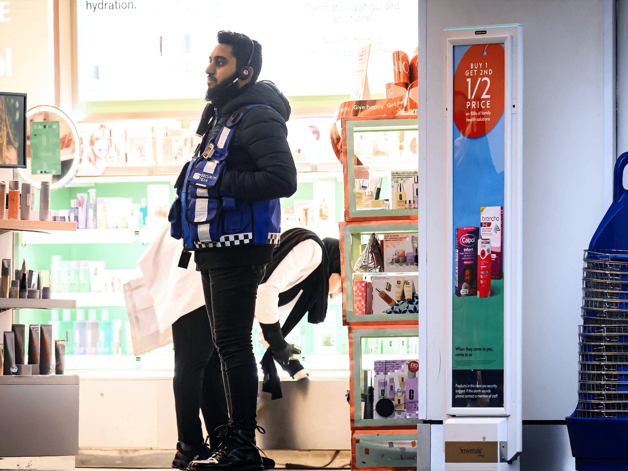 POLL: Should security guards stop shoplifters? VOTE NOW