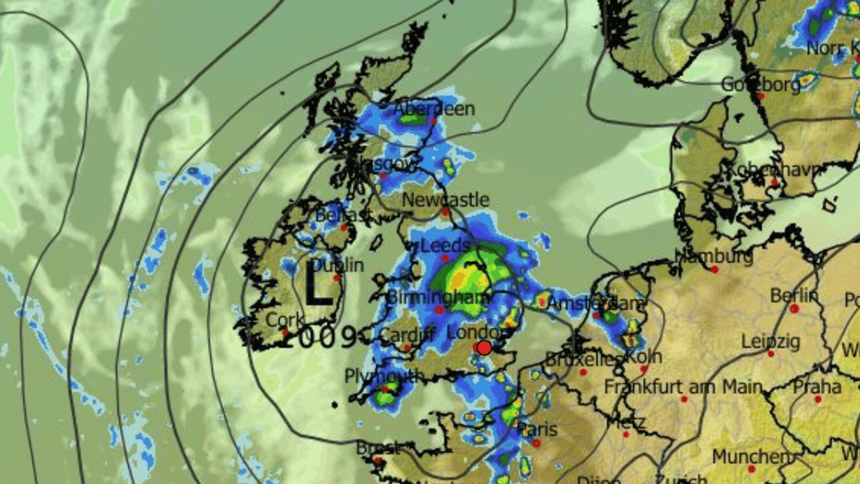 UK weather: Britons face bank holiday washout as 'messy' jet stream set to clash with storm