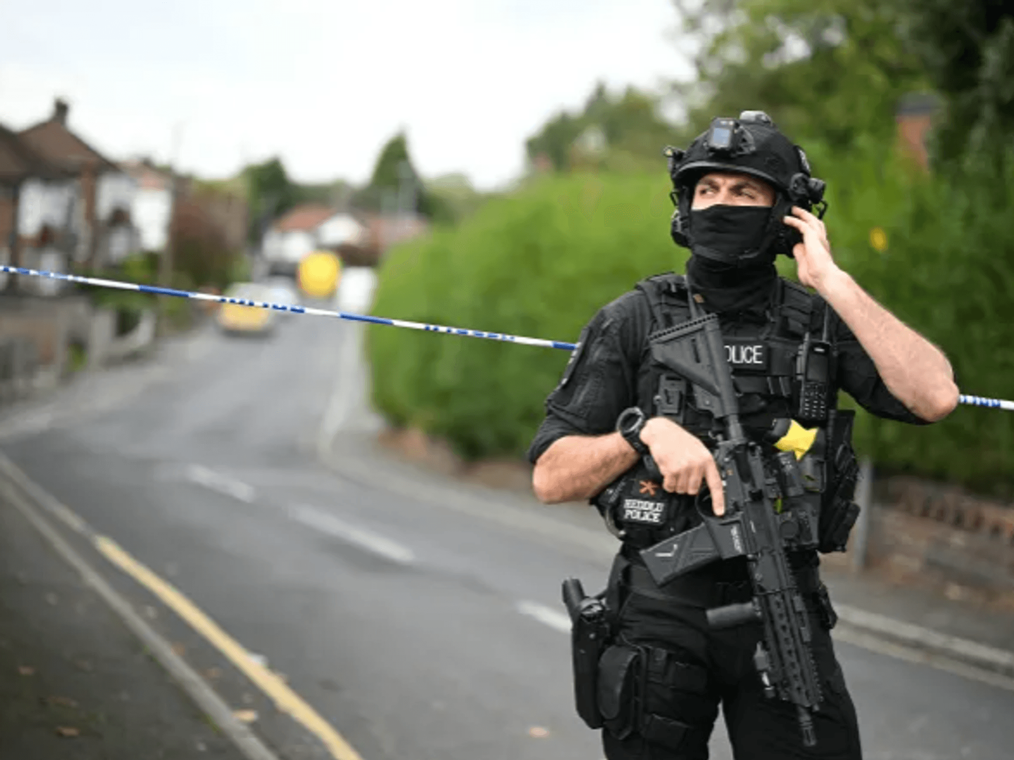 Ex Royal Marines drafted in to defend synagogues and Jewish schools amid antisemitism surge