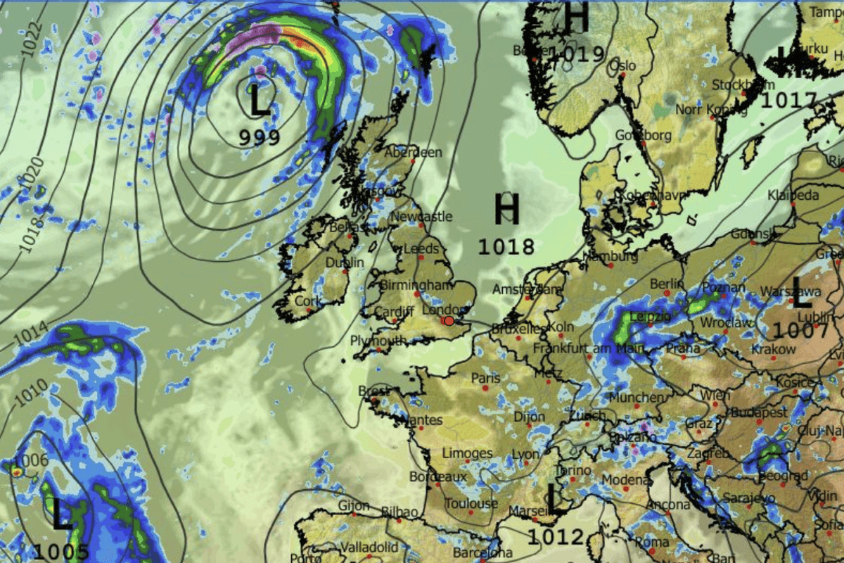 Weather in Britain set for thundery deluge after coldest May night for five years