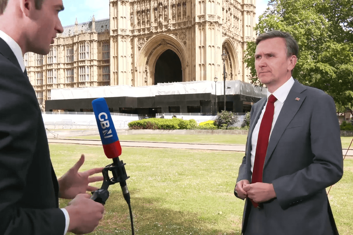 ‘You’re living in a completely different world!’ Tom Harwood grills Labour MP on Keir Starmer leadership crisis