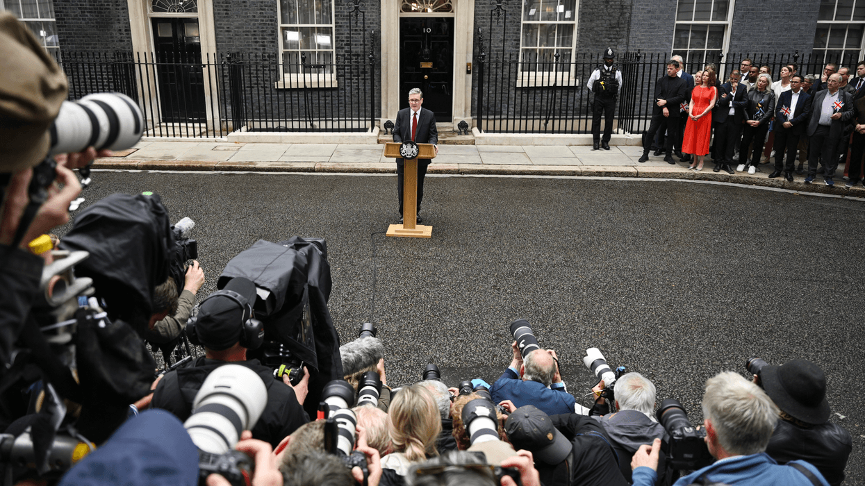 The sight of broadcasters yelling questions outside No10 perfectly sums up the Peston paradox